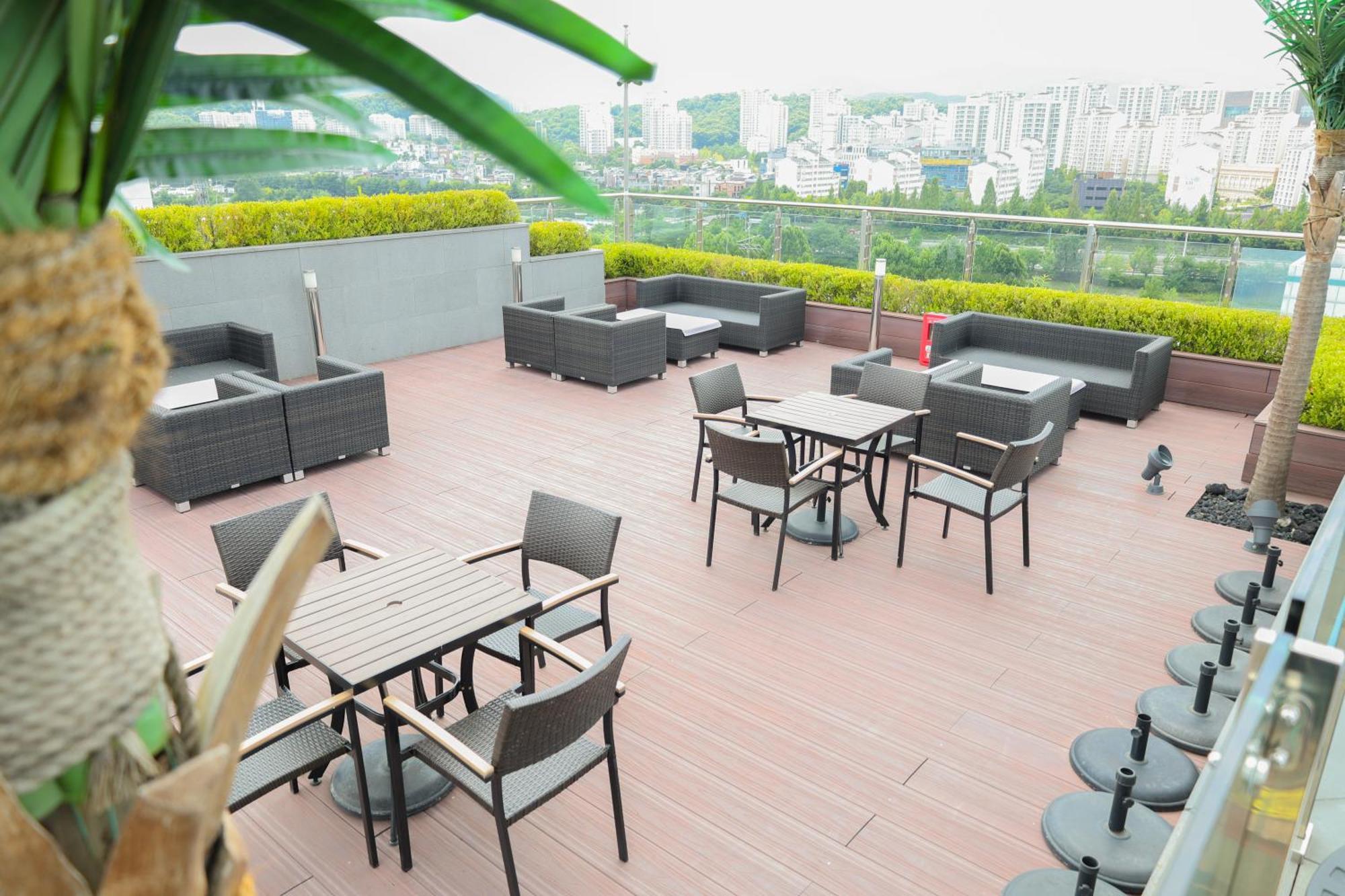 Hotel Skypark Central Seoul Pangyo Seongnam Exteriör bild